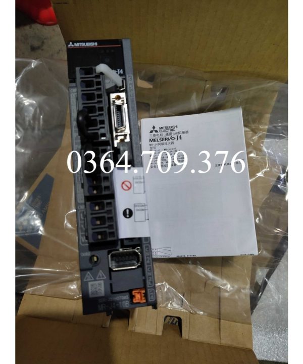 Mitsubishi  Bộ Điều Khiển Servo MR-J4-20A HG-KR23B 20B