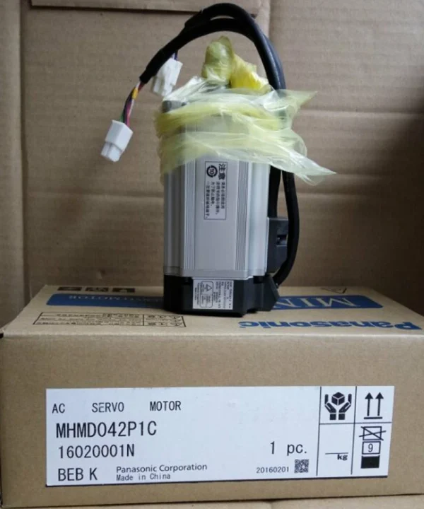 Động Cơ Servo Panasonic  Hoàn Toàn Mới Mhmd042p1c
